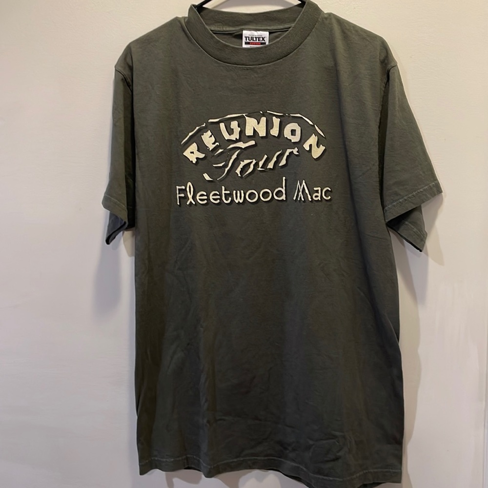 Fleetwood Mac Reunion tour vintage T-shirt men’s size Large Tultex tag